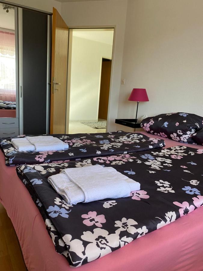 Grosszugige Ferienwohnung Eschenz Esterno foto