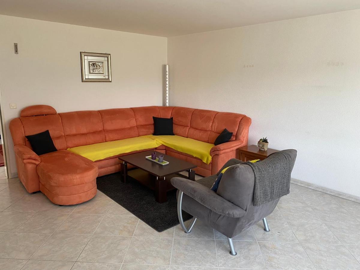 Grosszugige Ferienwohnung Eschenz Esterno foto