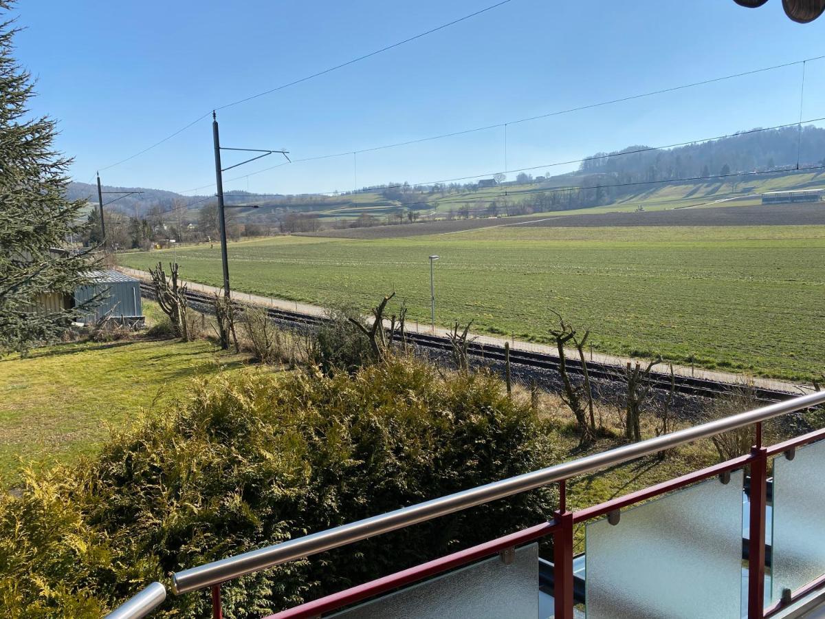 Grosszugige Ferienwohnung Eschenz Esterno foto